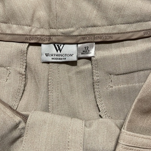 WORTHINGTON TAN DRESS CAPRIS (12) - Picture 5 of 6
